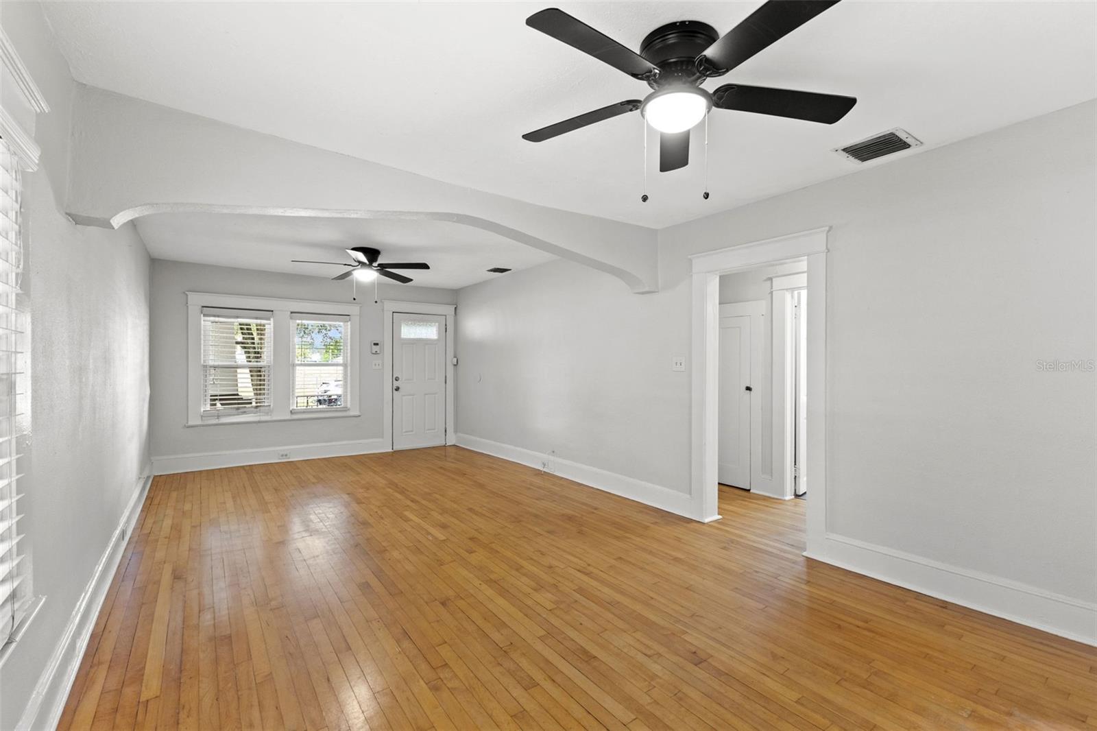 6303 N KING STREET, Tampa, FL 33604
