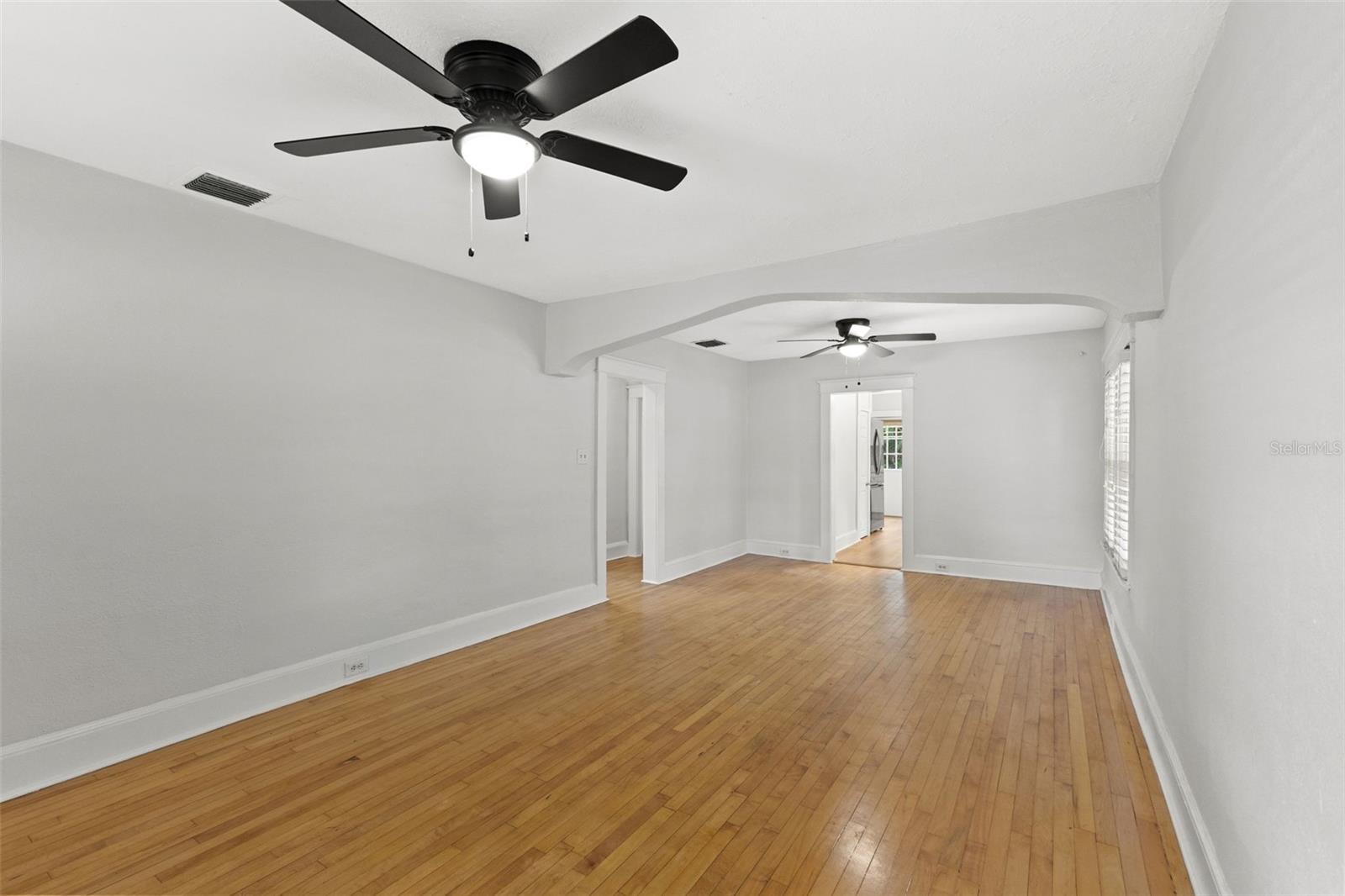 6303 N KING STREET, Tampa, FL 33604