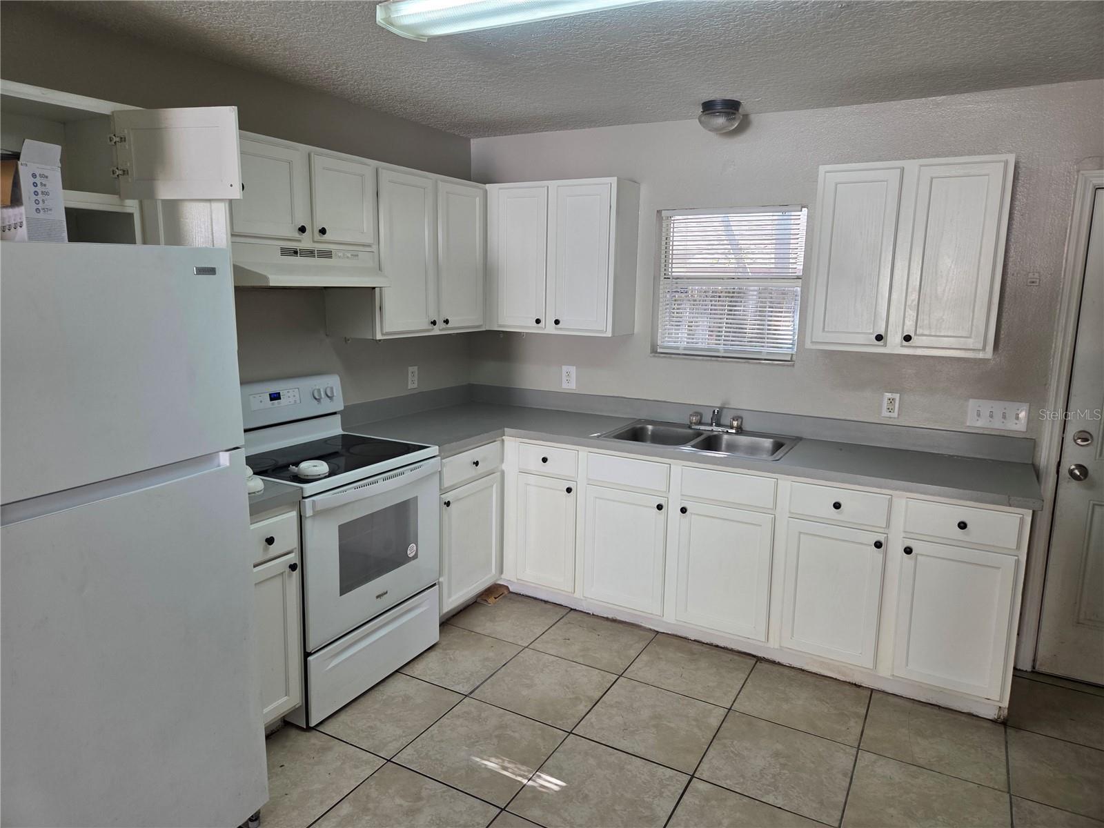 2818 LOCICERO DRIVE, Tampa, FL 33619