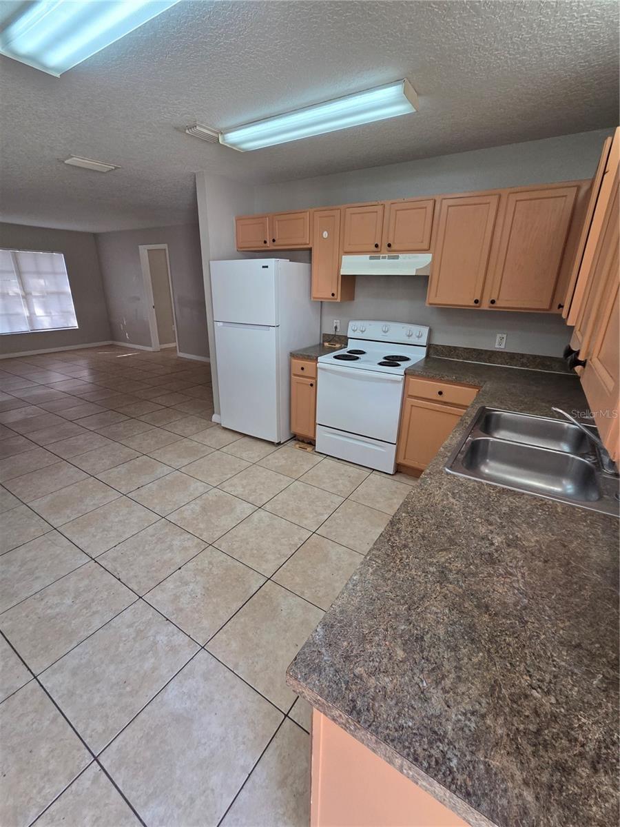 2818 LOCICERO DRIVE, Tampa, FL 33619