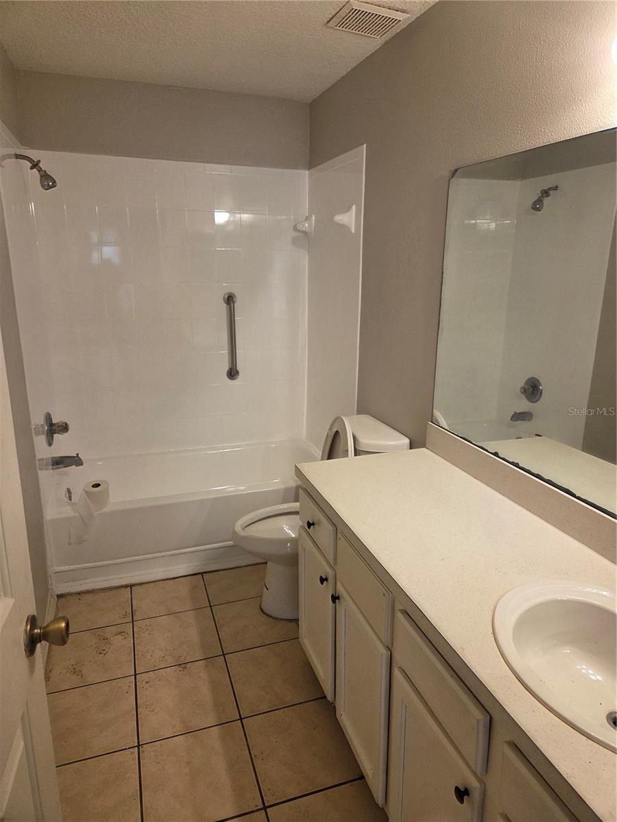 2818 LOCICERO DRIVE, Tampa, FL 33619