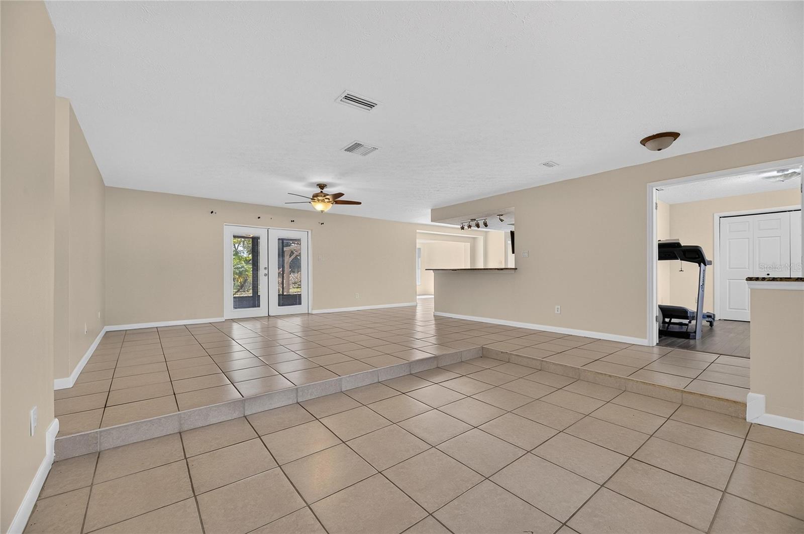 8904 W FLORA STREET, Tampa, FL 33615 8904 W FLORA STREET, Tampa, FL 33615