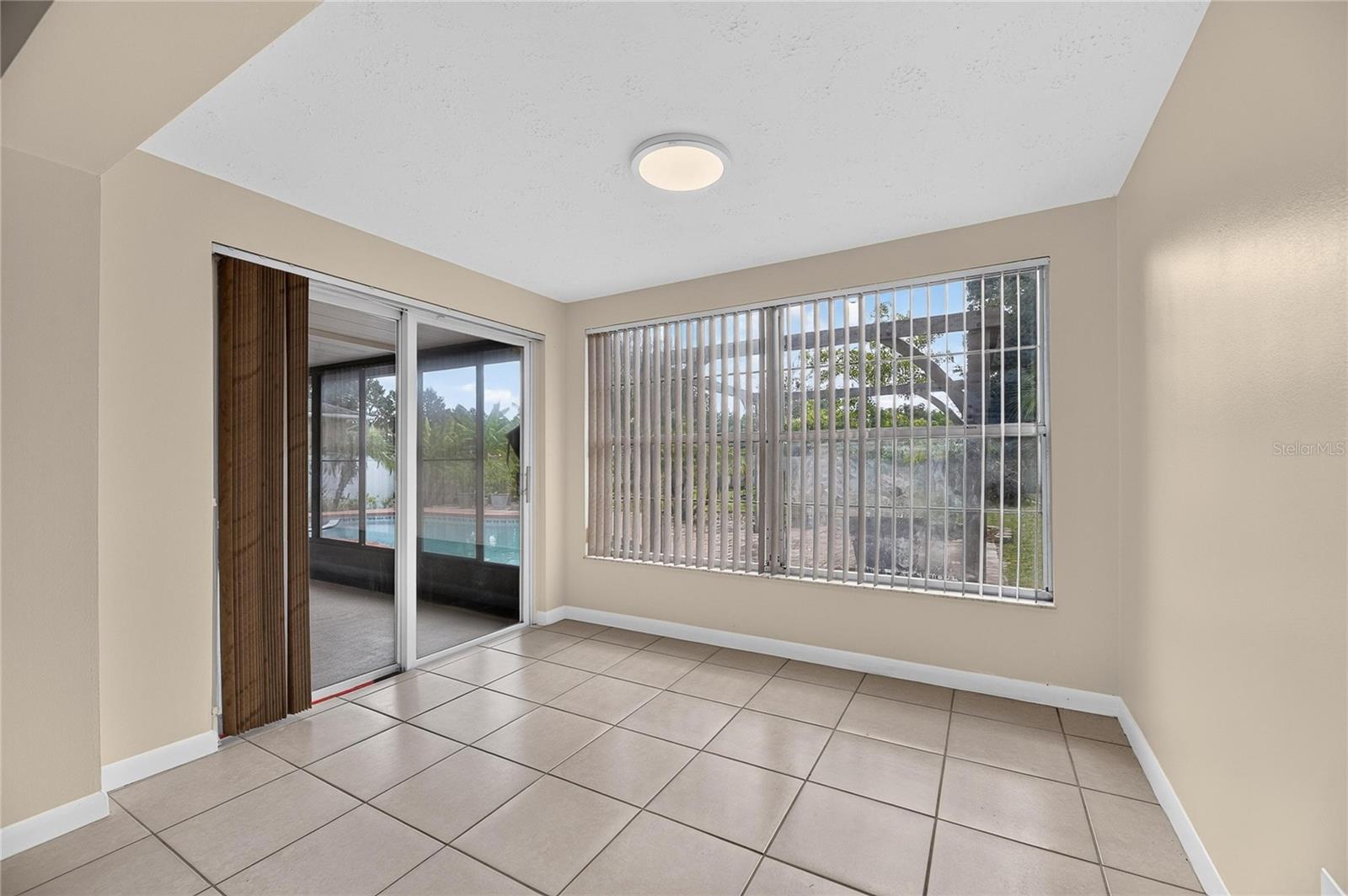 8904 W FLORA STREET, Tampa, FL 33615