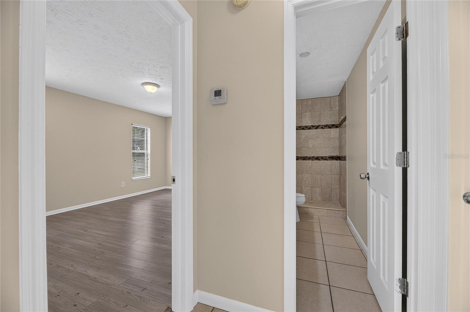 8904 W FLORA STREET, Tampa, FL 33615