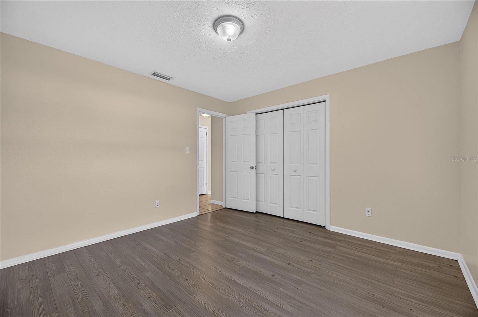 8904 W FLORA STREET, Tampa, FL 33615