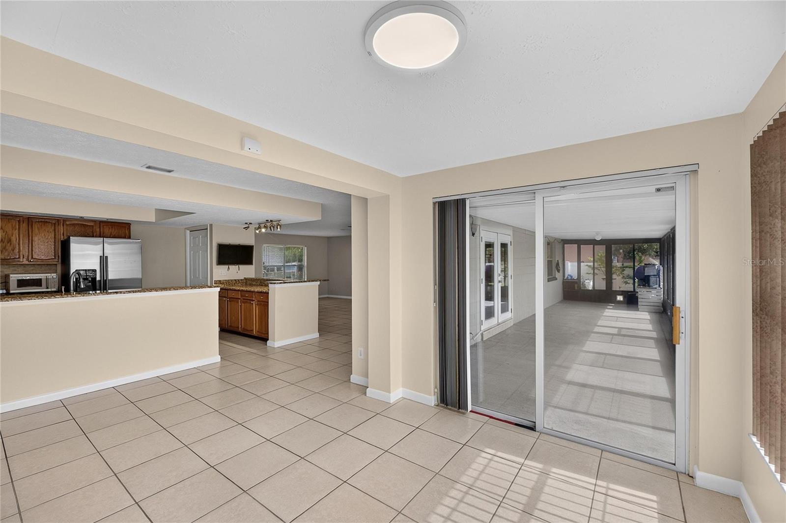 8904 W FLORA STREET, Tampa, FL 33615