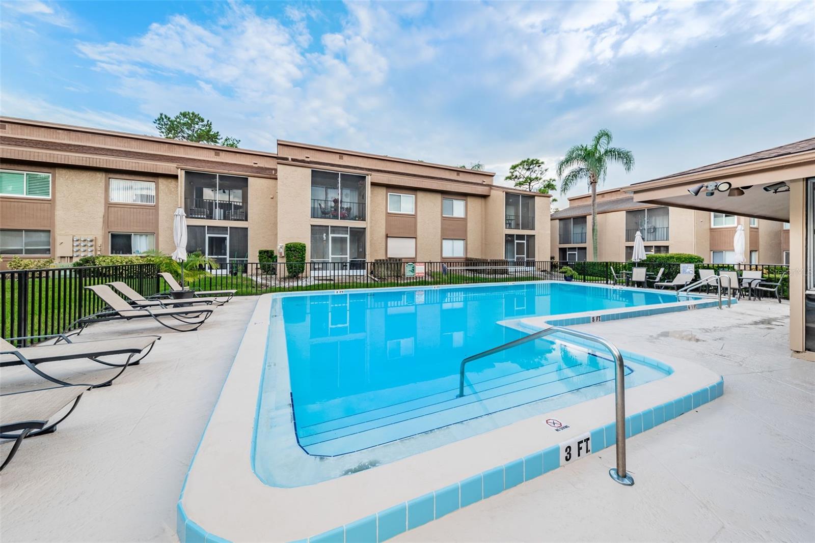 1575 GREENLEA DRIVE, #4, Clearwater, FL 33755