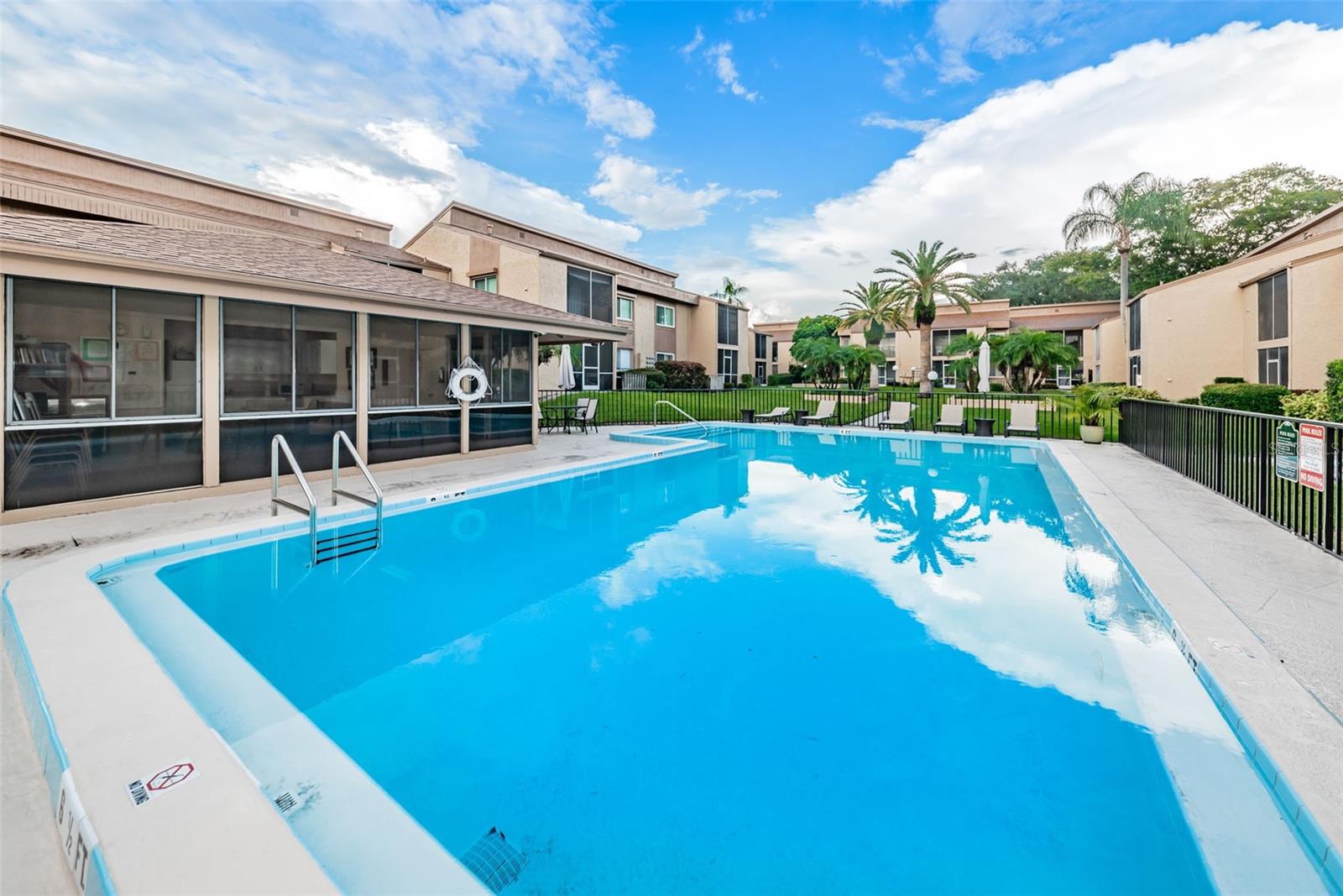 1575 GREENLEA DRIVE, #4, Clearwater, FL 33755