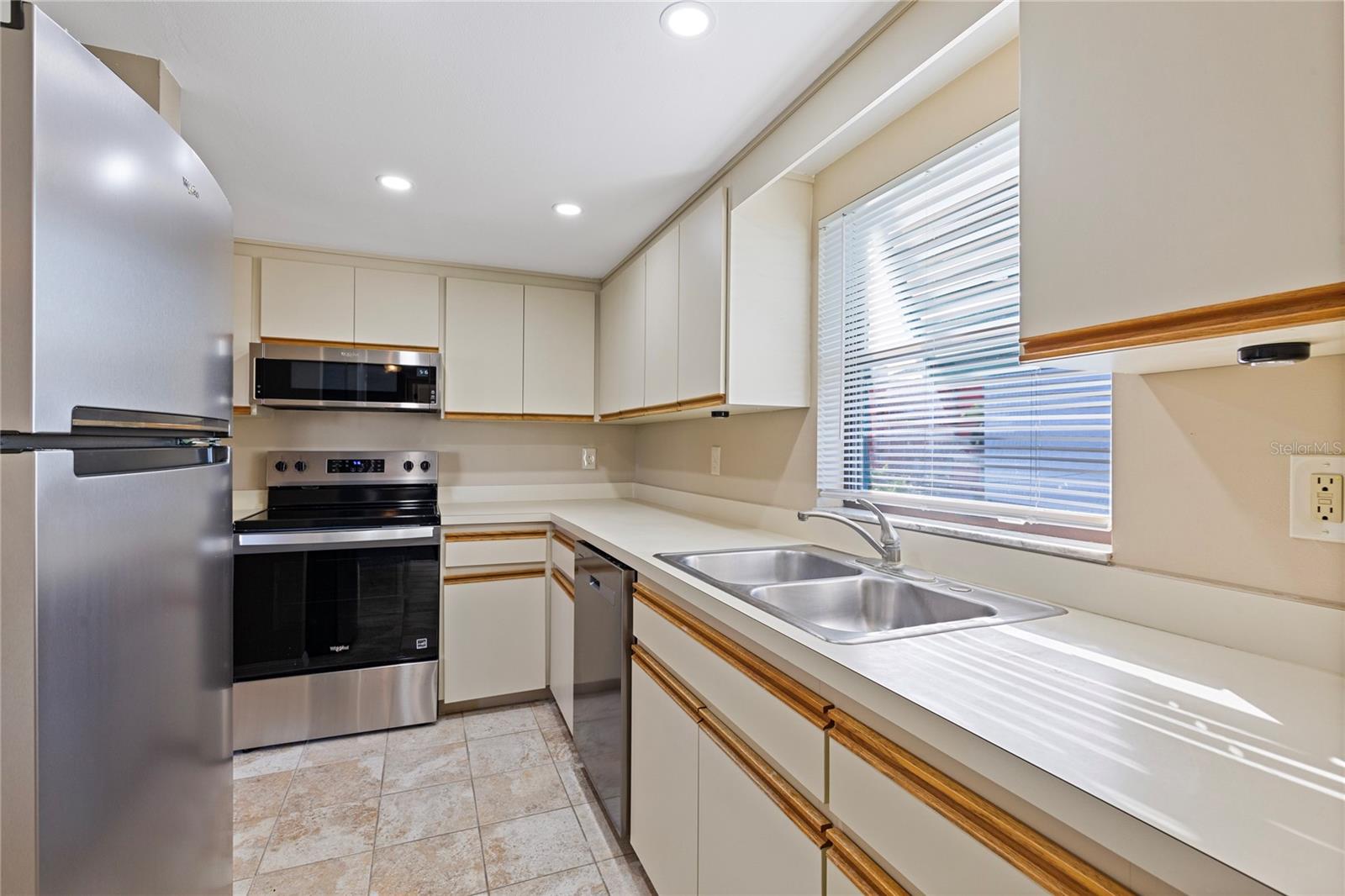 145 116TH AVENUE, #301, Treasure Island, FL 33706