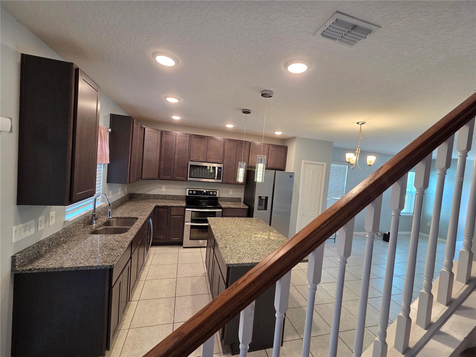 2213 CANYON BREEZE AVENUE, Kissimmee, FL 34746