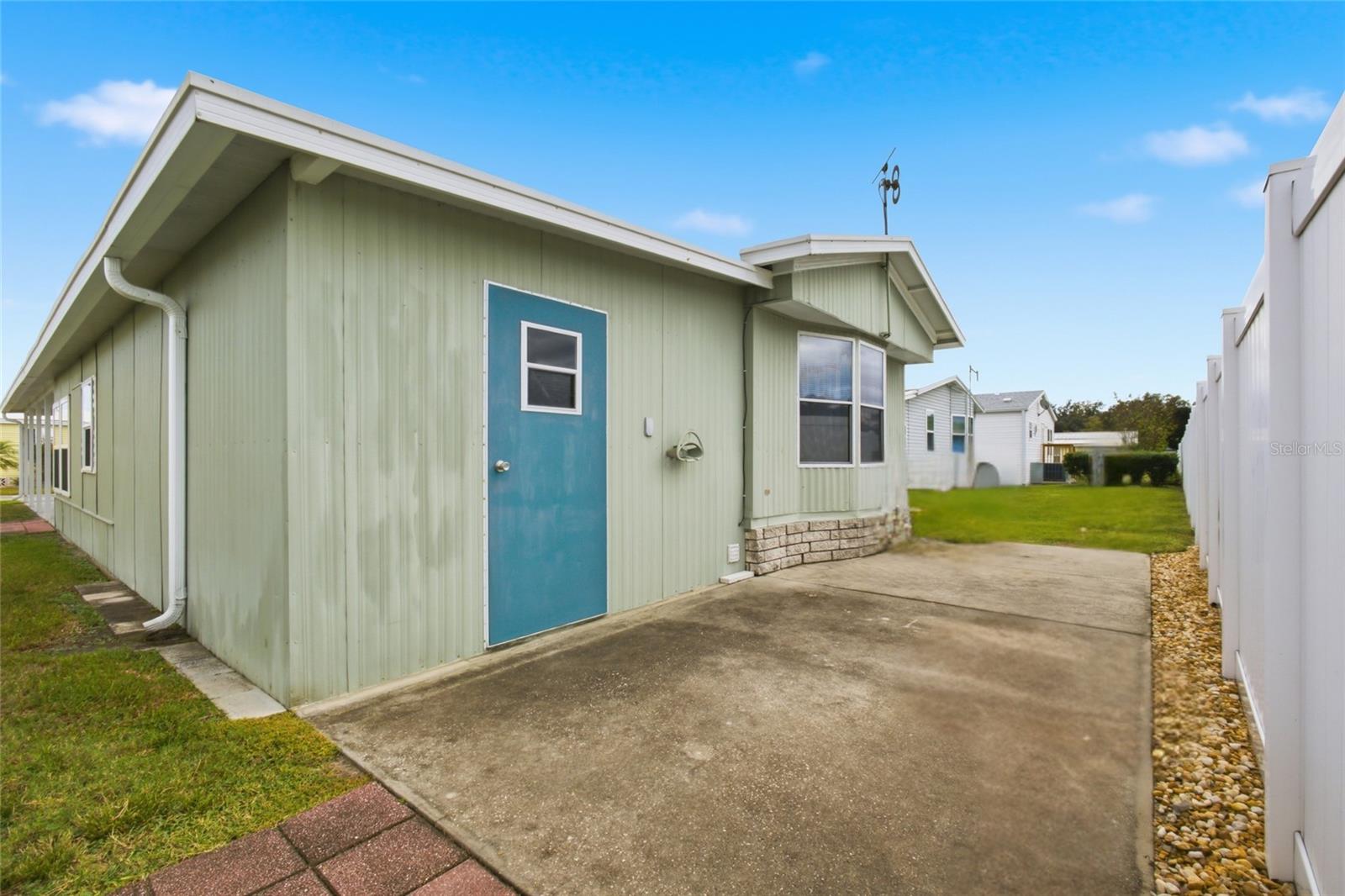 4121 JOYFUL LANE, Zephyrhills, FL 33541