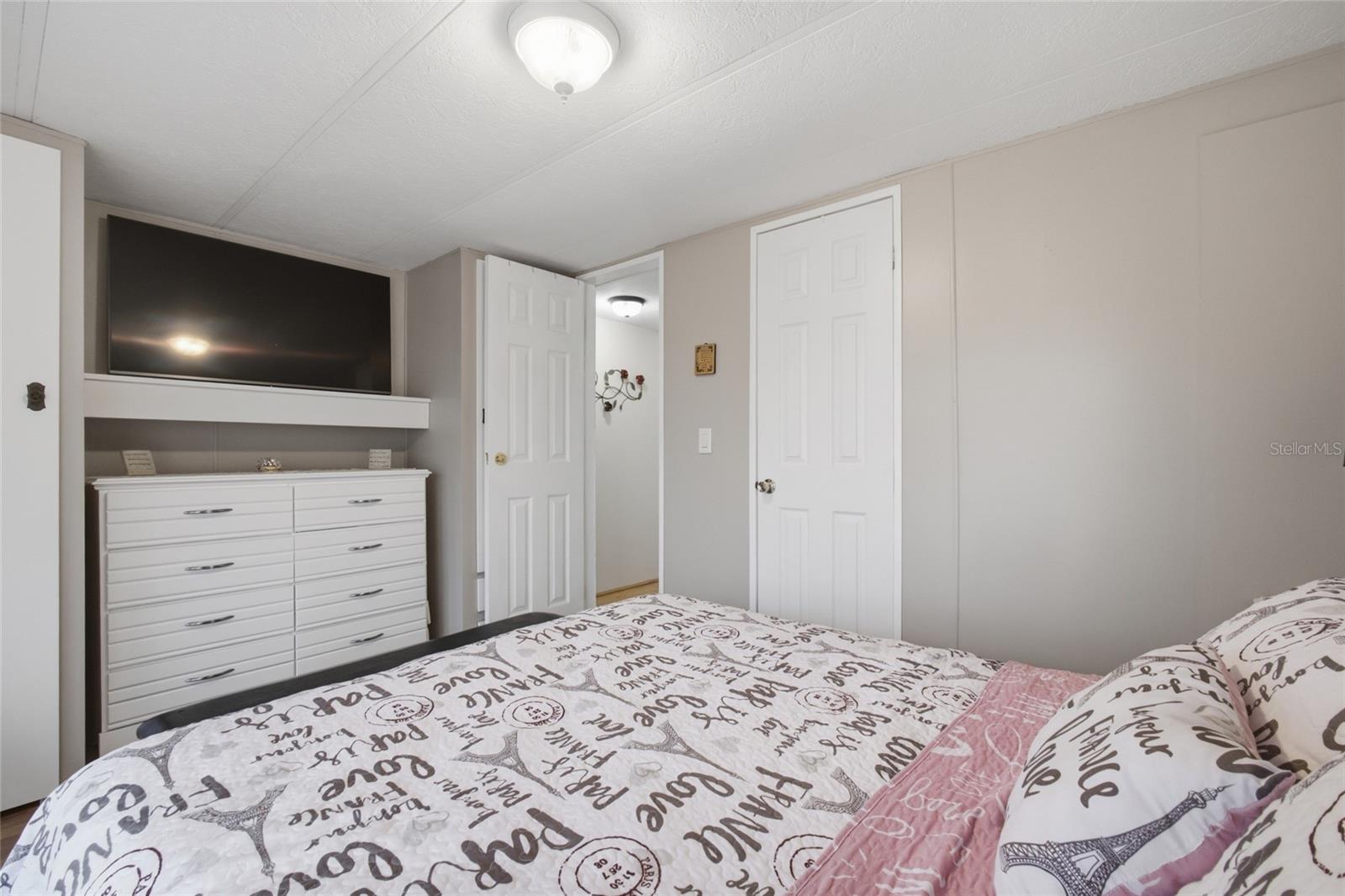 4121 JOYFUL LANE, Zephyrhills, FL 33541