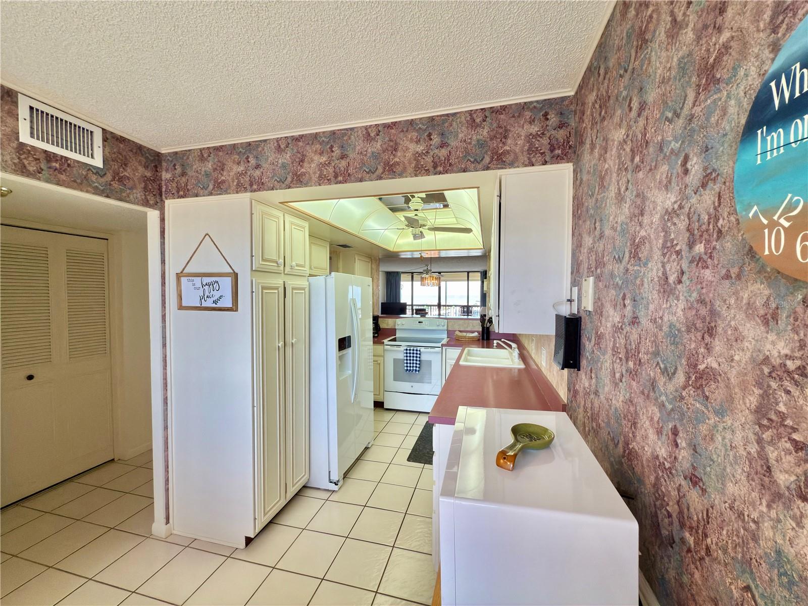 9525 BLIND PASS ROAD, #902, St Pete Beach, FL 33706