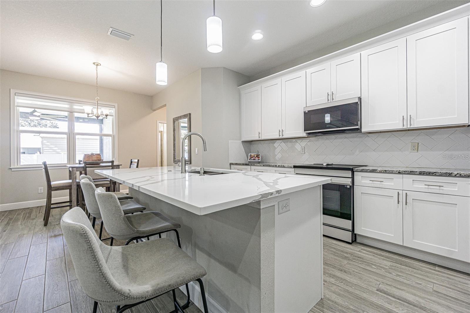 8510 DEE CIRCLE, Riverview, FL 33569 8510 DEE CIRCLE, Riverview, FL 33569