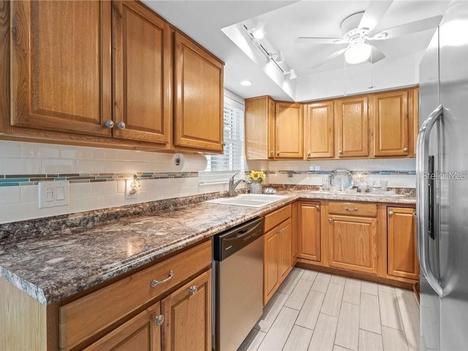 1250 S PINELLAS AVENUE, #1007, Tarpon Springs, FL 34689