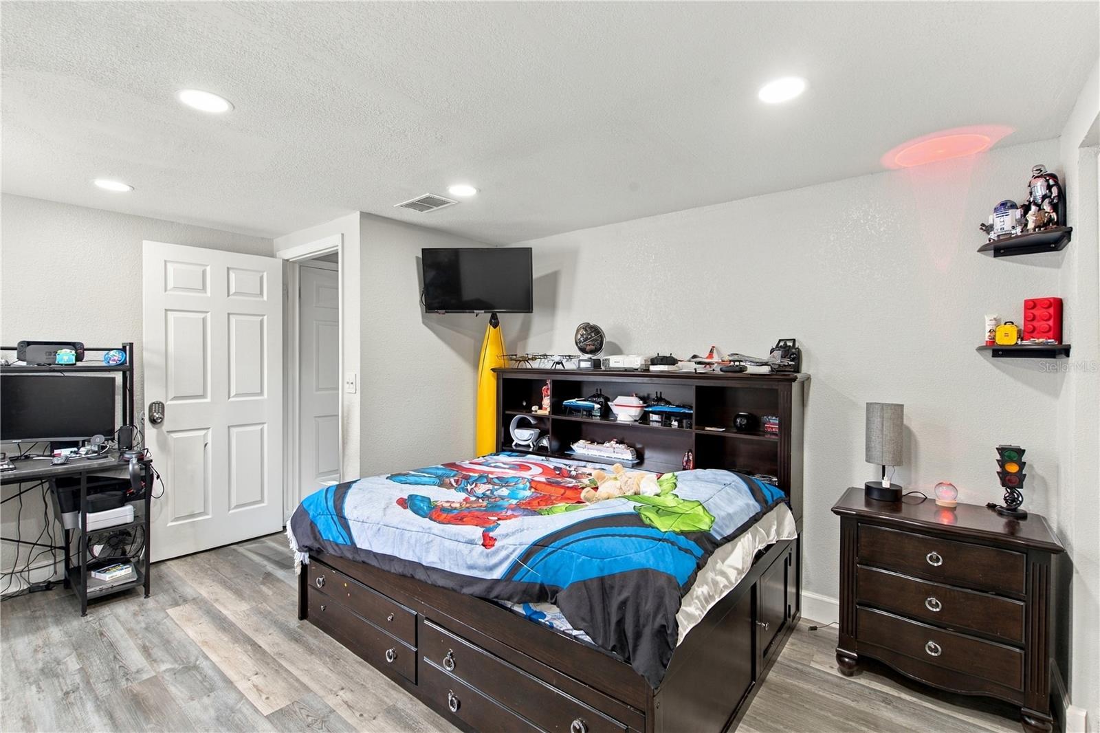101 MITCHELL DRIVE, Brandon, FL 33511