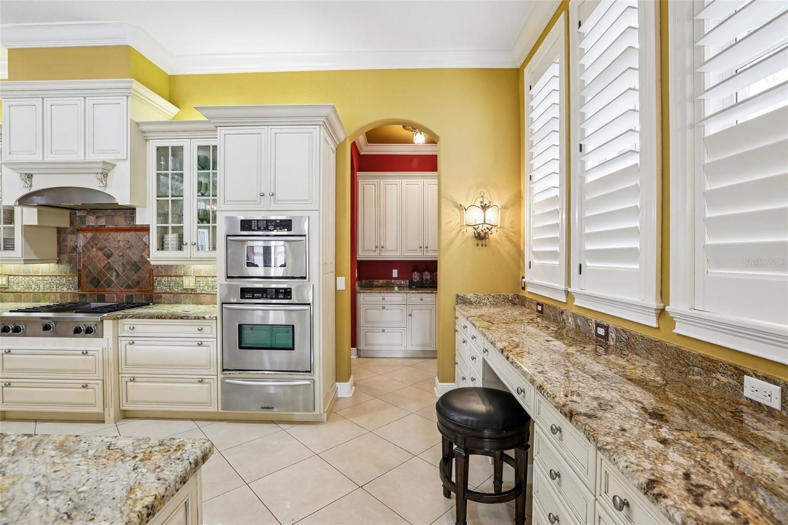 4912 YACHT CLUB, Tampa, FL 33616