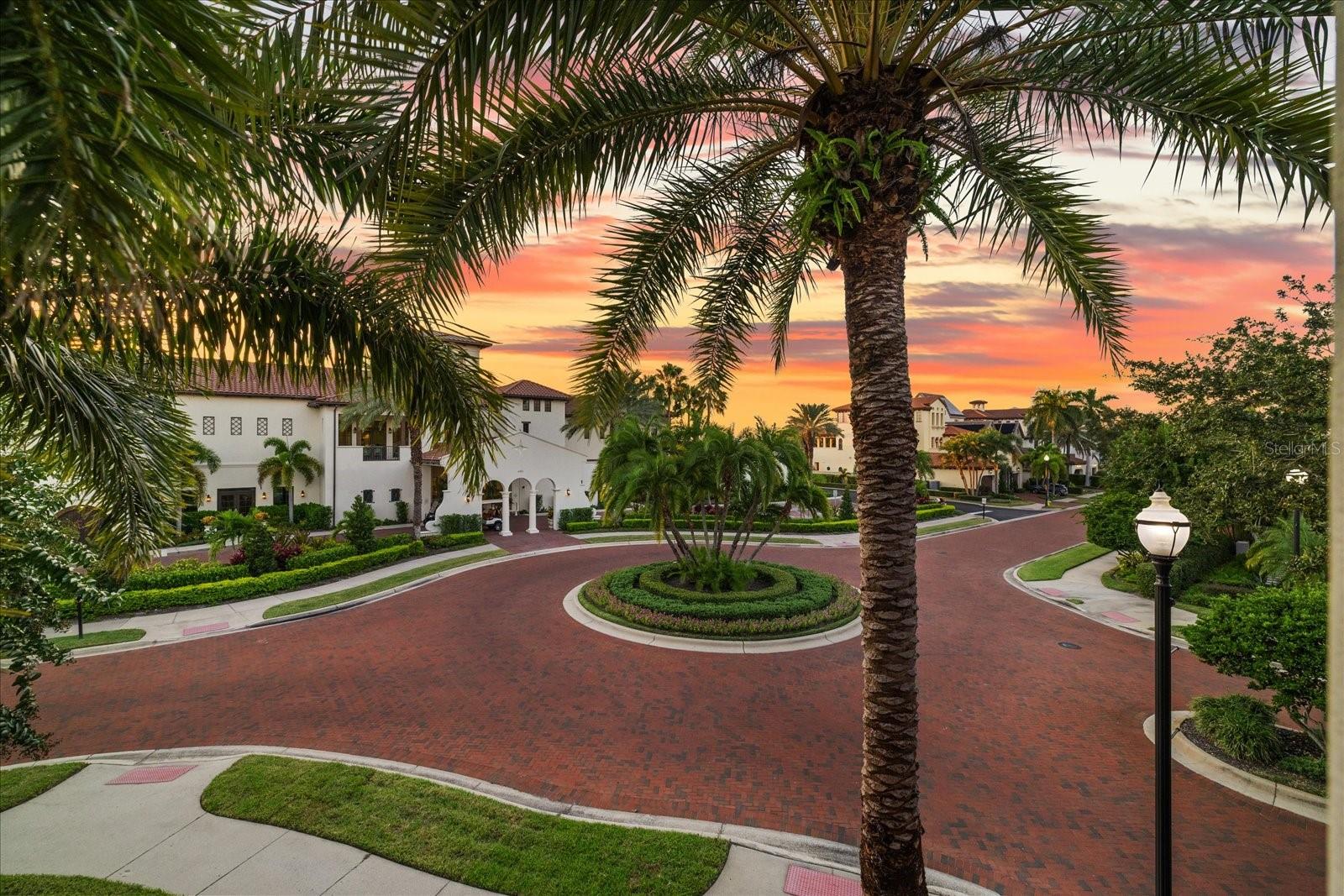 4912 YACHT CLUB, Tampa, FL 33616