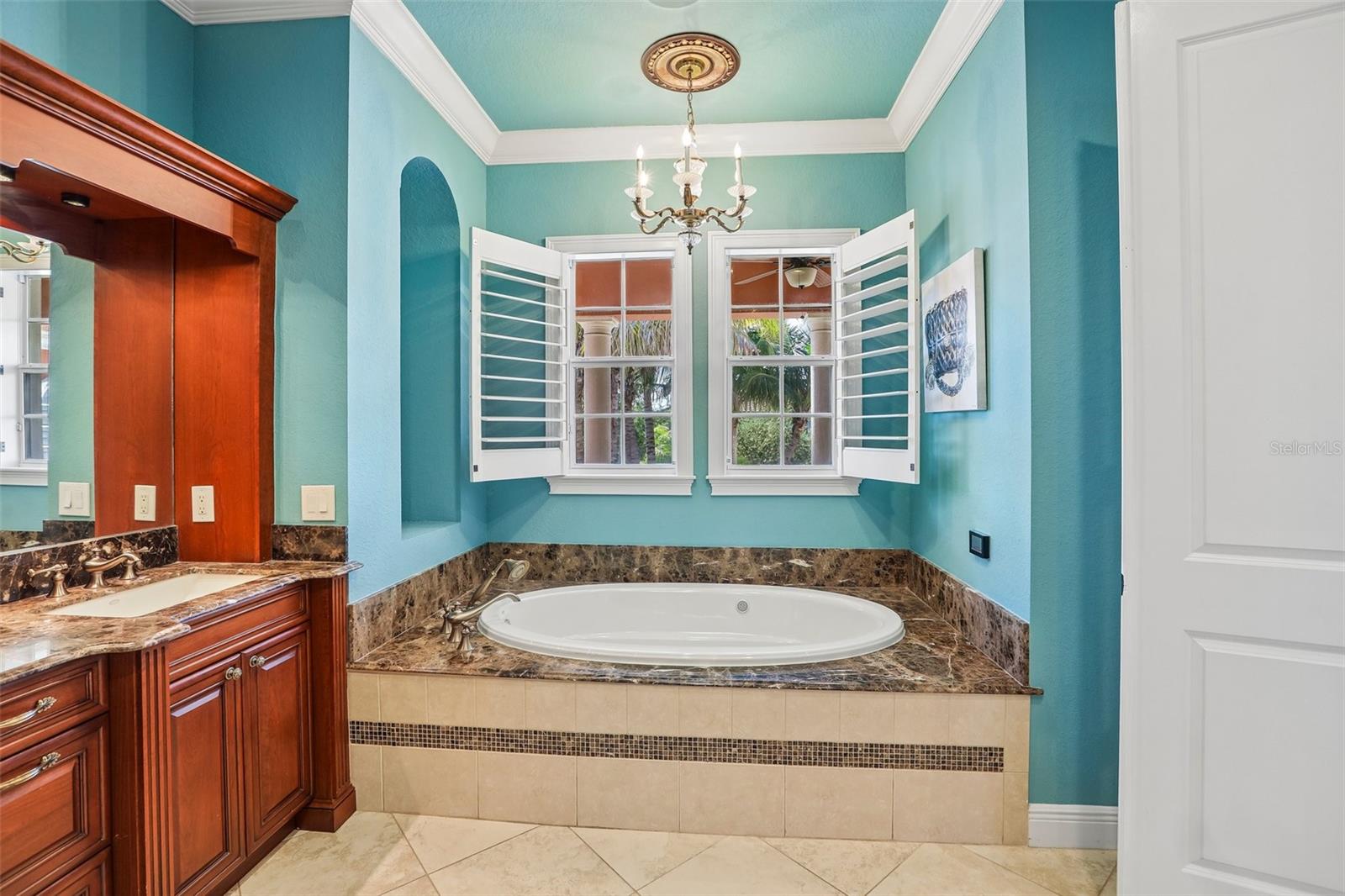 4912 YACHT CLUB, Tampa, FL 33616
