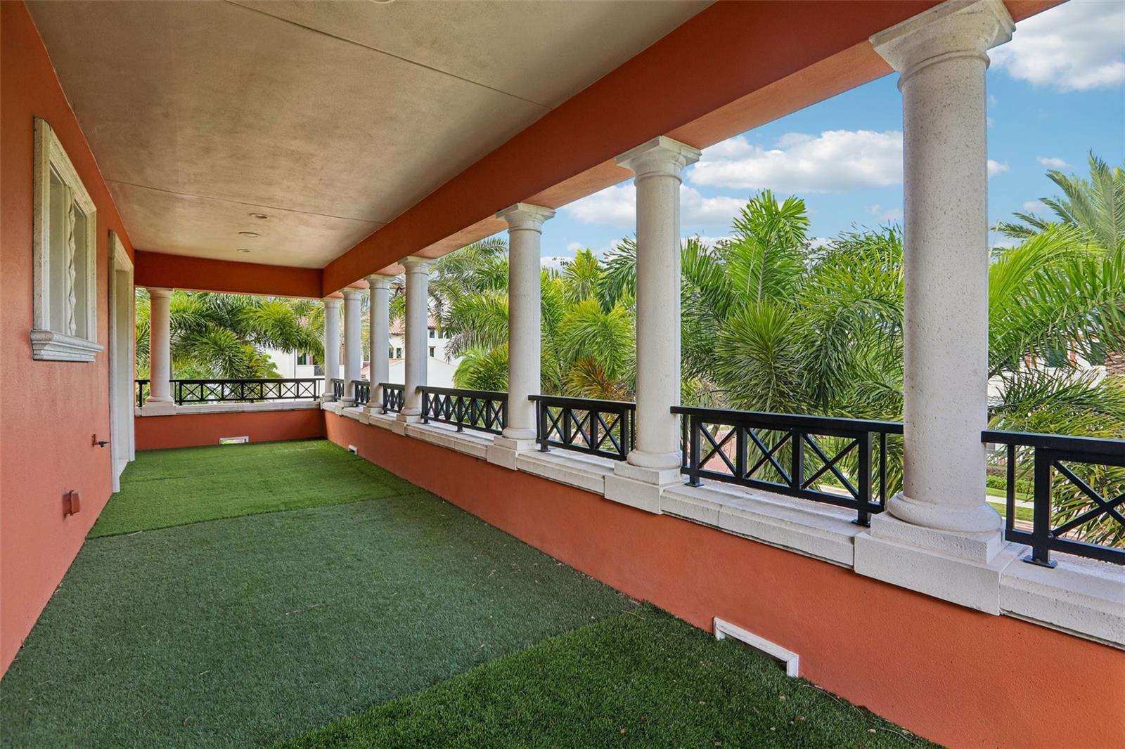 4912 YACHT CLUB, Tampa, FL 33616