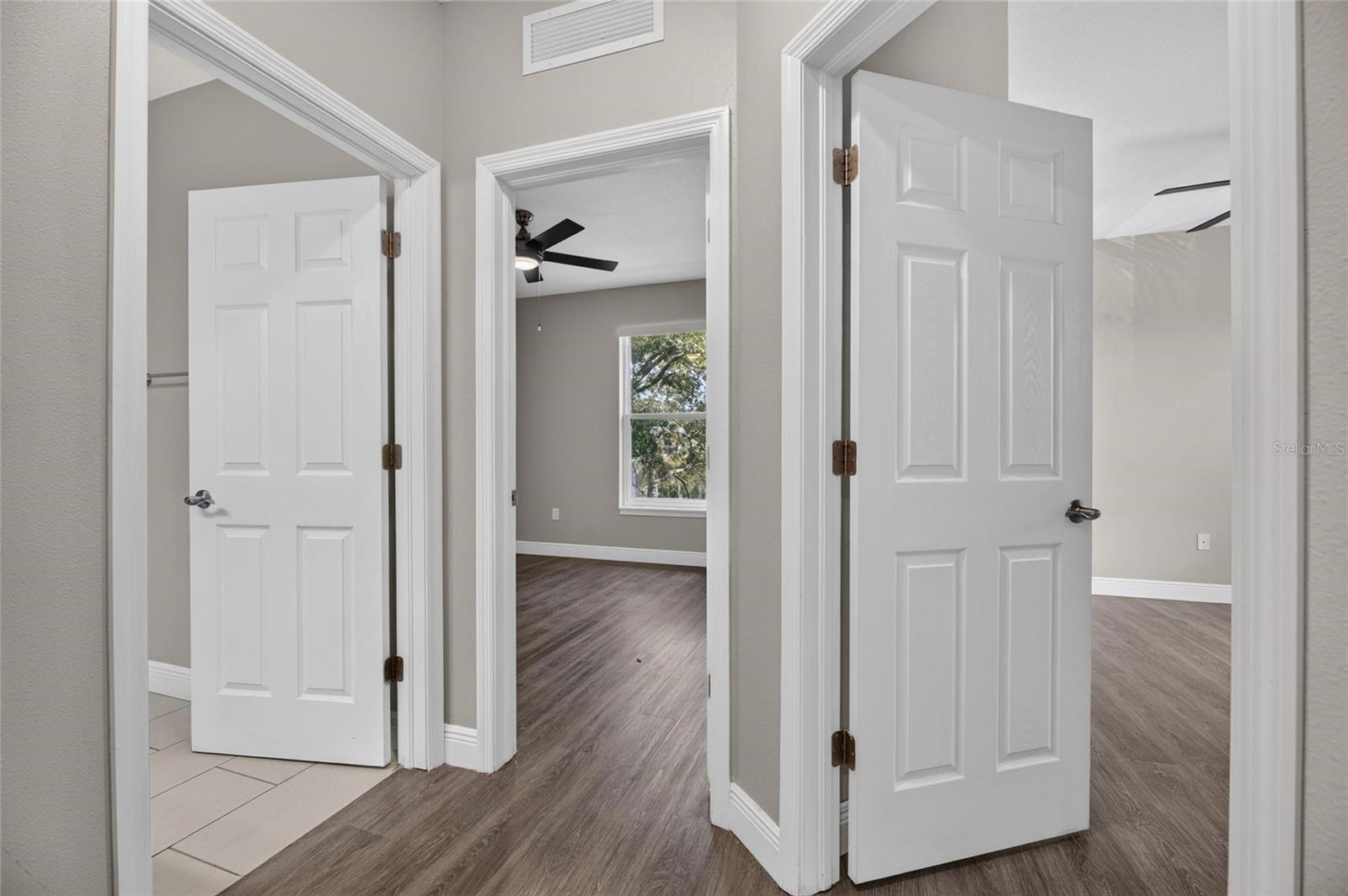 5617 LEGACY CRESCENT PLACE, #301, Riverview, FL 33578