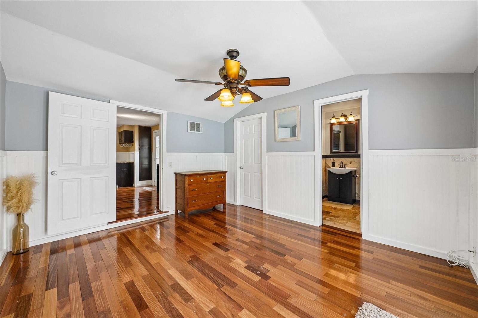 4601 16TH AVENUE N, St Petersburg, FL 33713