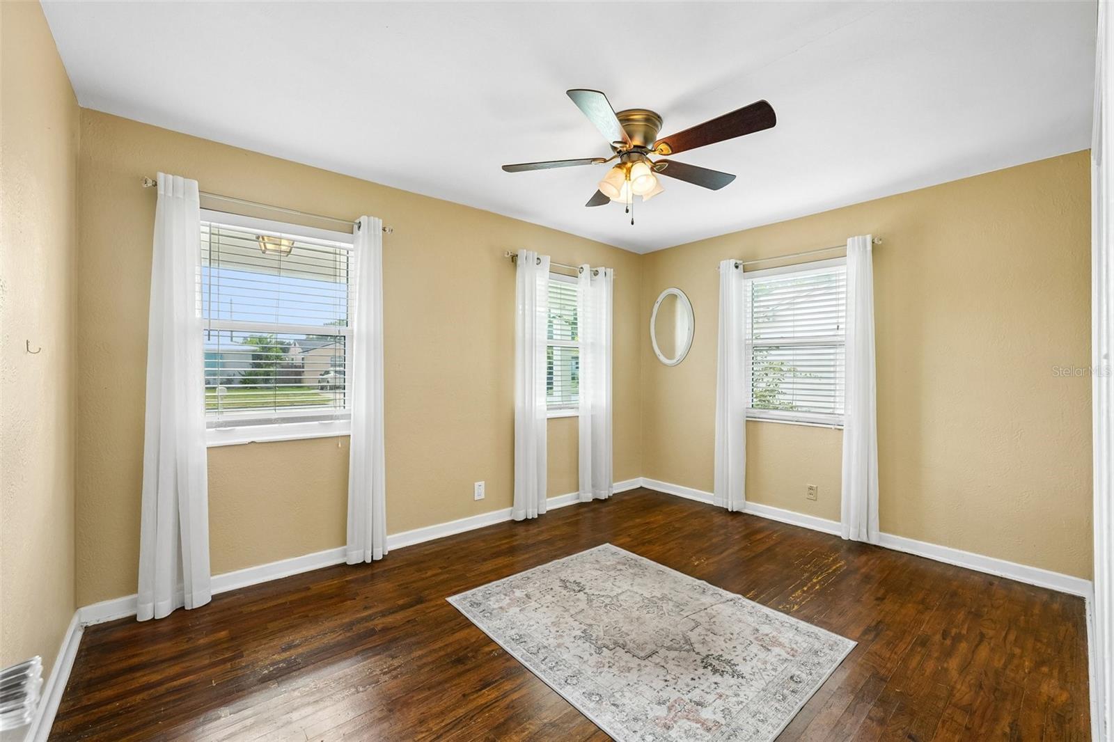 4601 16TH AVENUE N, St Petersburg, FL 33713