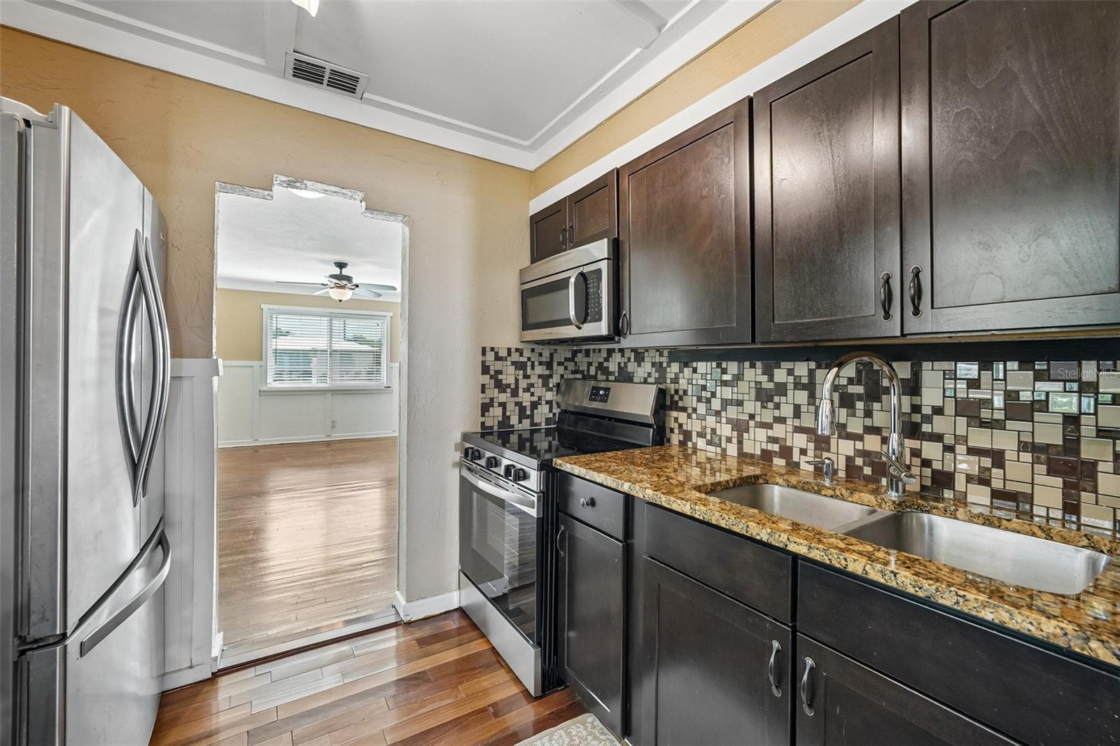 4601 16TH AVENUE N, St Petersburg, FL 33713