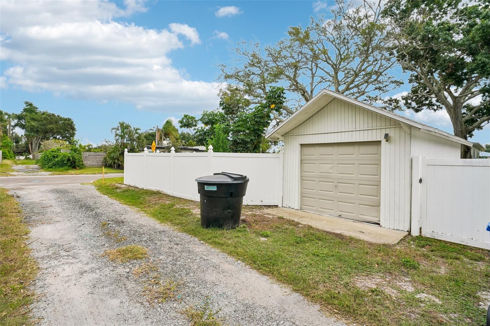 4601 16TH AVENUE N, St Petersburg, FL 33713