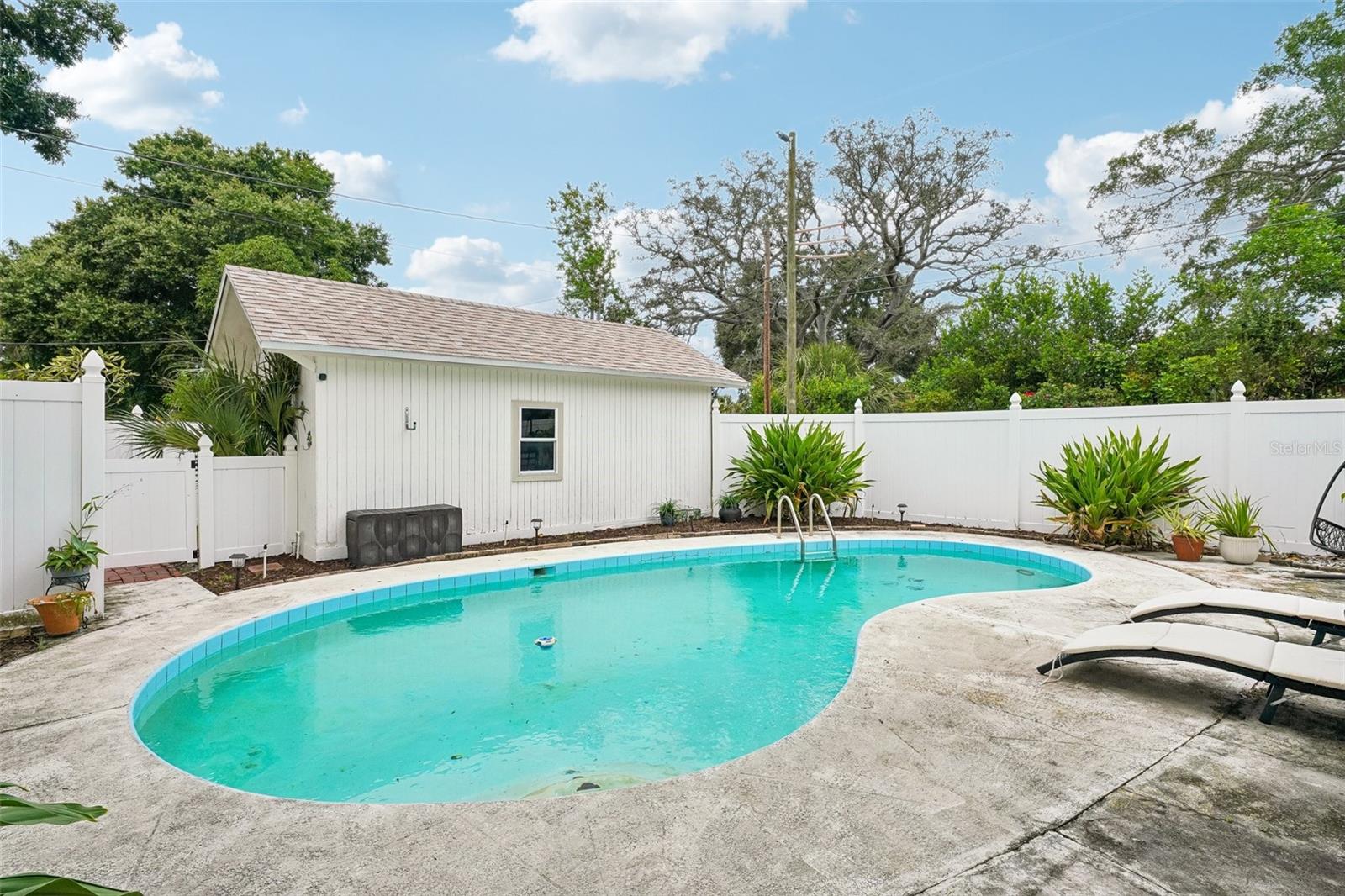 4601 16TH AVENUE N, St Petersburg, FL 33713