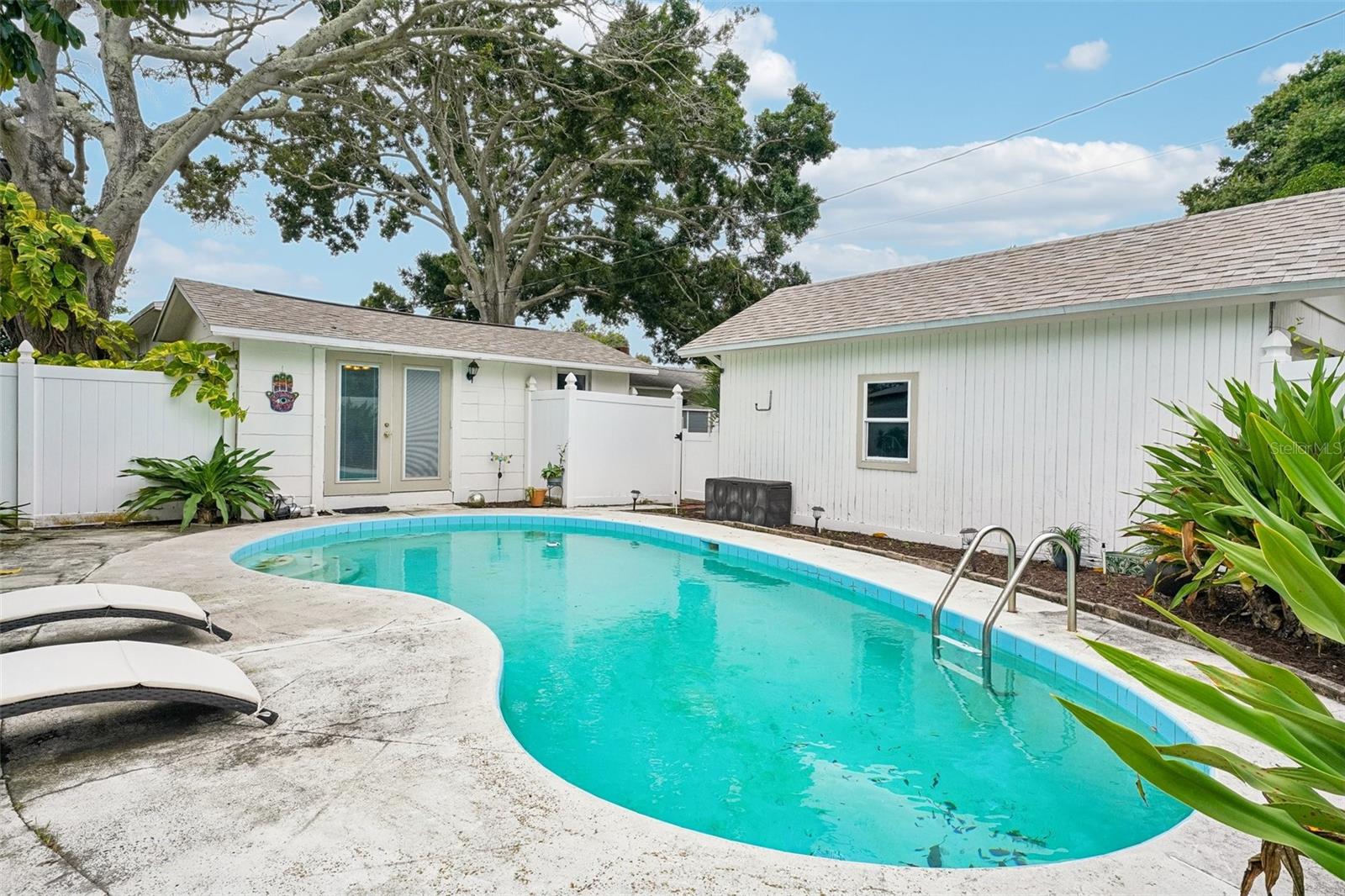 4601 16TH AVENUE N, St Petersburg, FL 33713