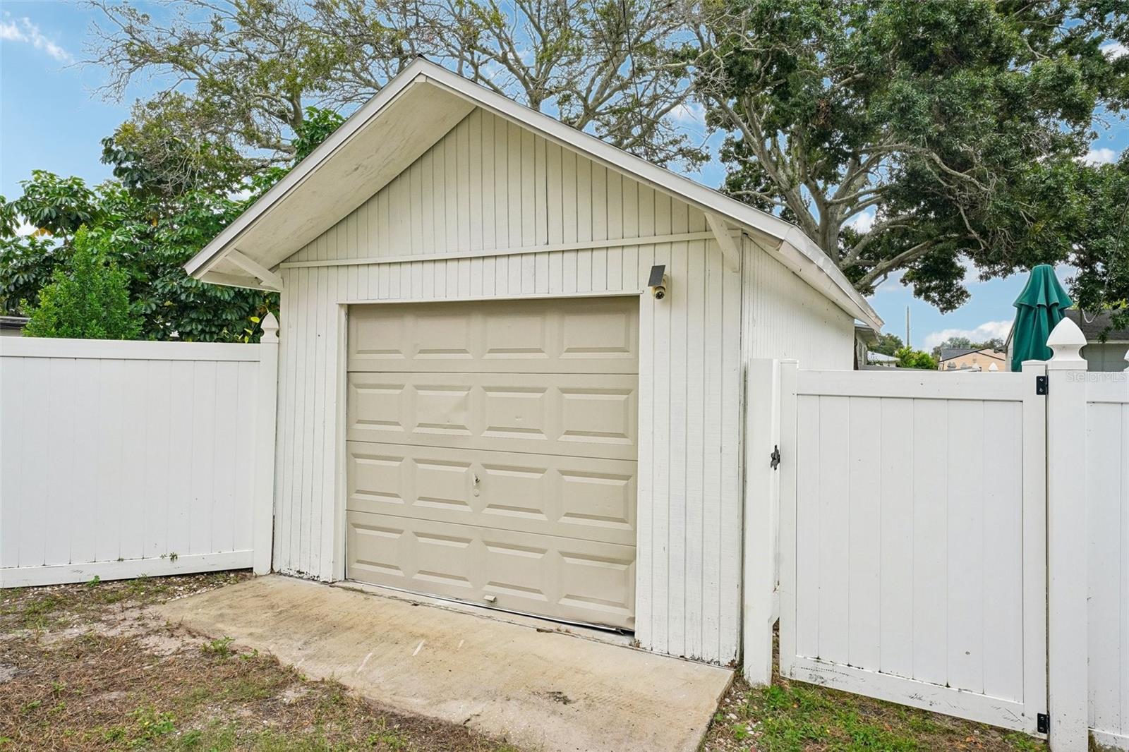 4601 16TH AVENUE N, St Petersburg, FL 33713