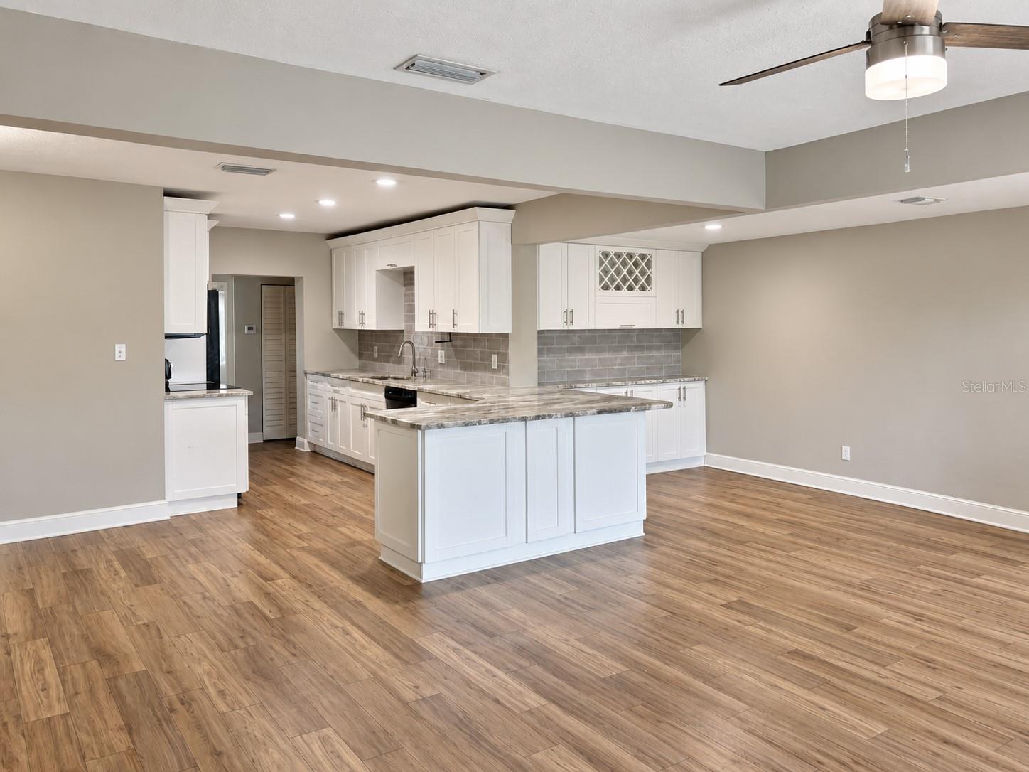 3440 18TH STREET N, St Petersburg, FL 33713