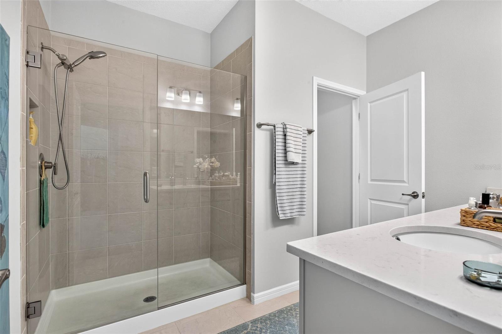 Primary bathroom w Walk In Shower