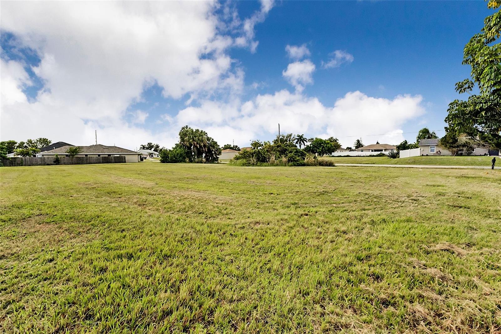 2501 NE 22ND PLACE, Cape Coral, FL 33909