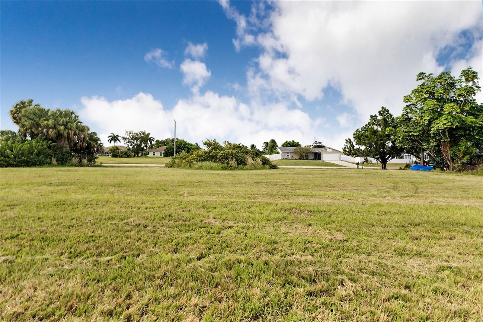 2501 NE 22ND PLACE, Cape Coral, FL 33909