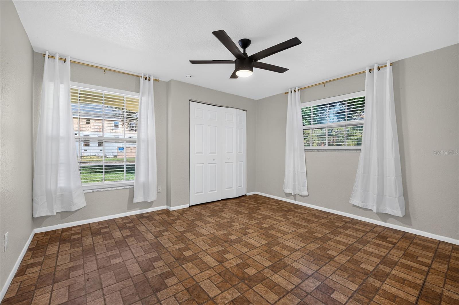 500 SOUTHWEST BOULEVARD N, St Petersburg, FL 33703