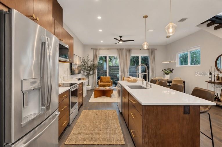 349 7TH STREET S, St Petersburg, FL 33701 349 7TH STREET S, St Petersburg, FL 33701