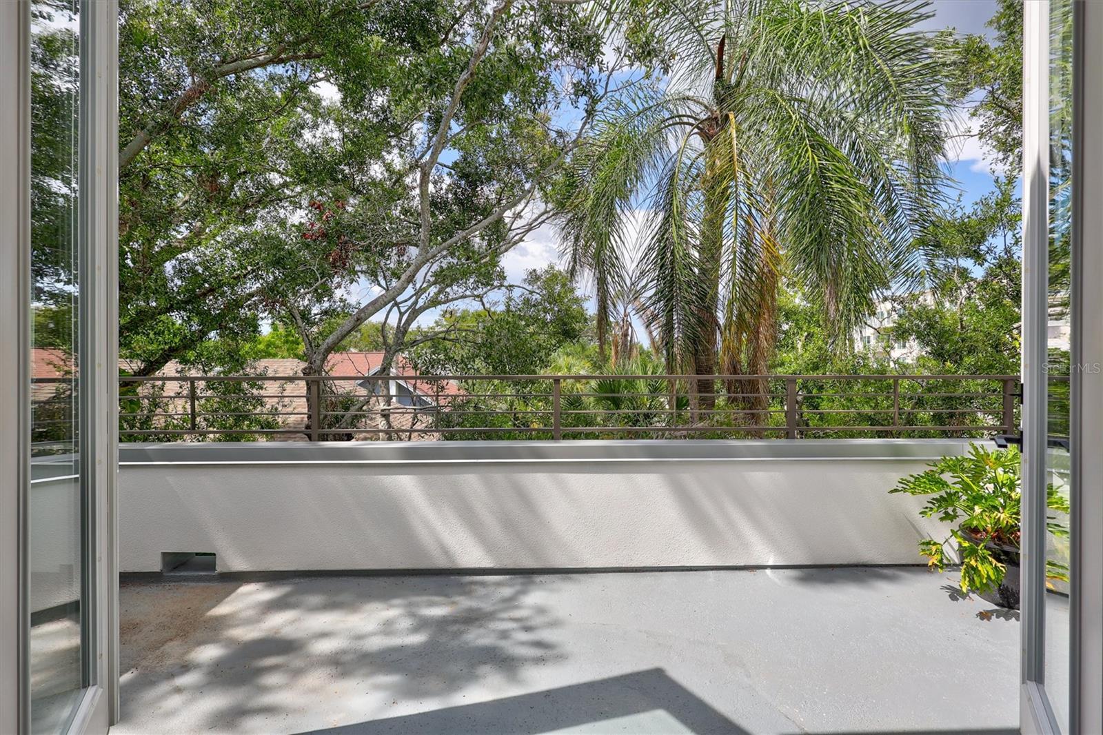 349 7TH STREET S, St Petersburg, FL 33701