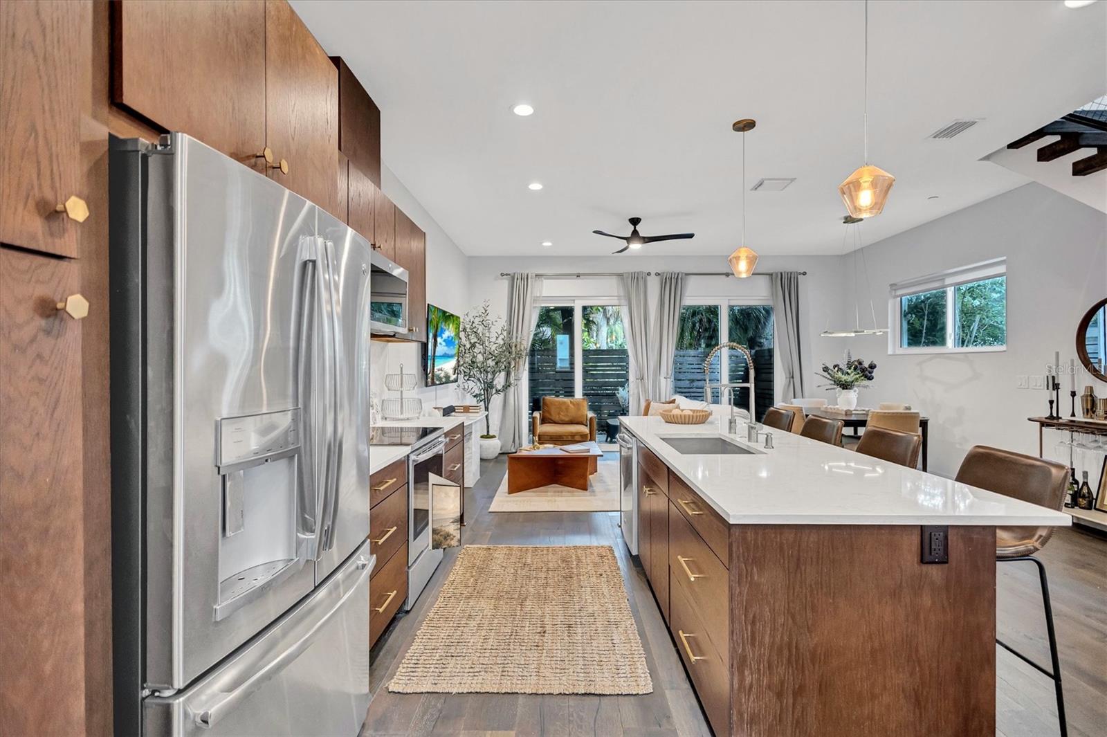 349 7TH STREET S, St Petersburg, FL 33701