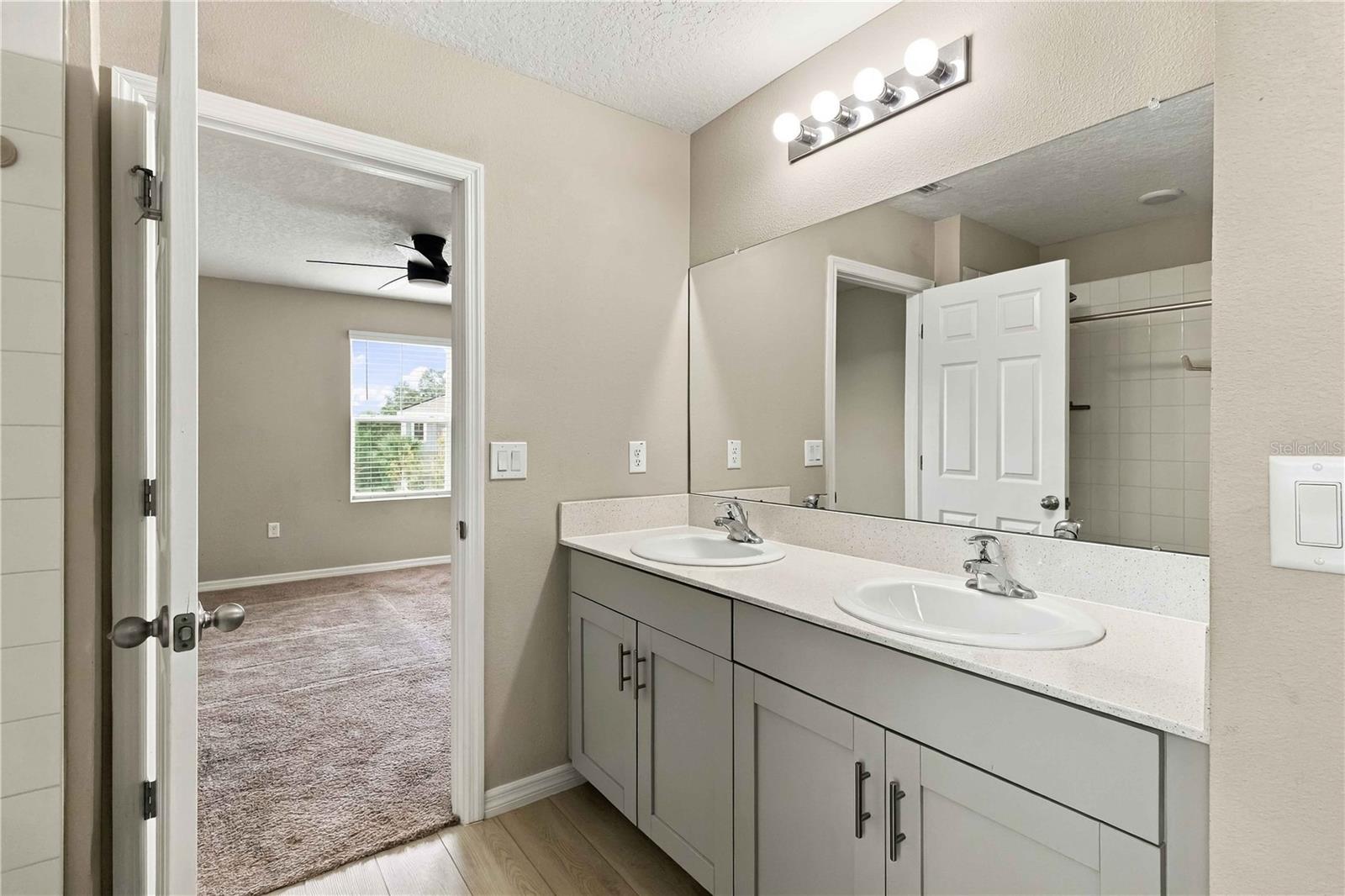5513 SUMMER SUNSET DRIVE, Apollo Beach, FL 33572