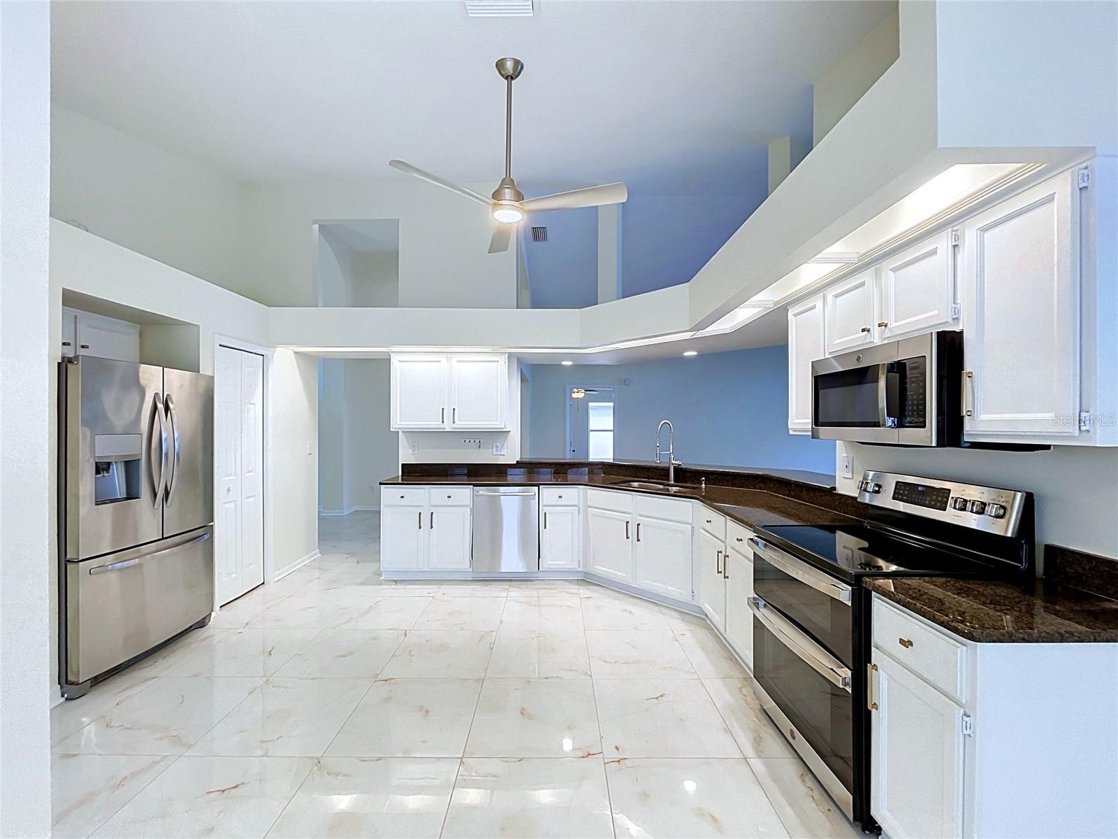 17505 WOODTHRUSH PLACE, Tampa, FL 33647