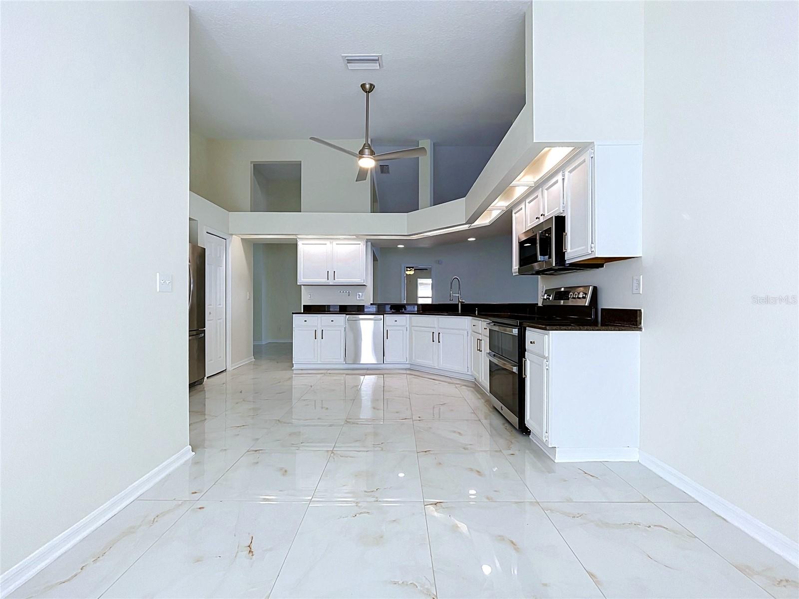17505 WOODTHRUSH PLACE, Tampa, FL 33647