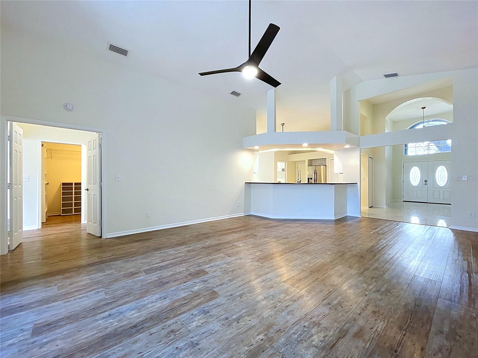 17505 WOODTHRUSH PLACE, Tampa, FL 33647