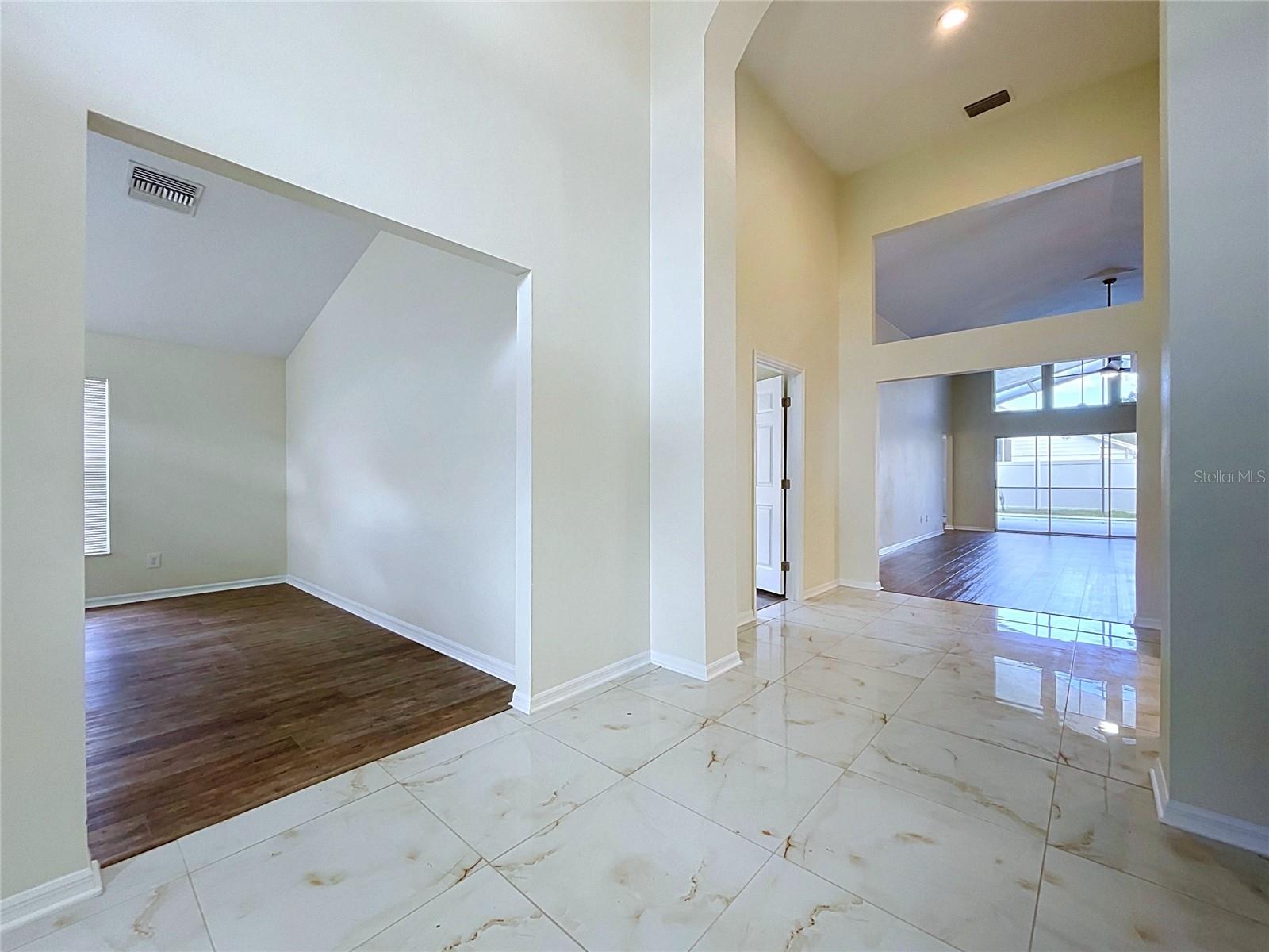 17505 WOODTHRUSH PLACE, Tampa, FL 33647