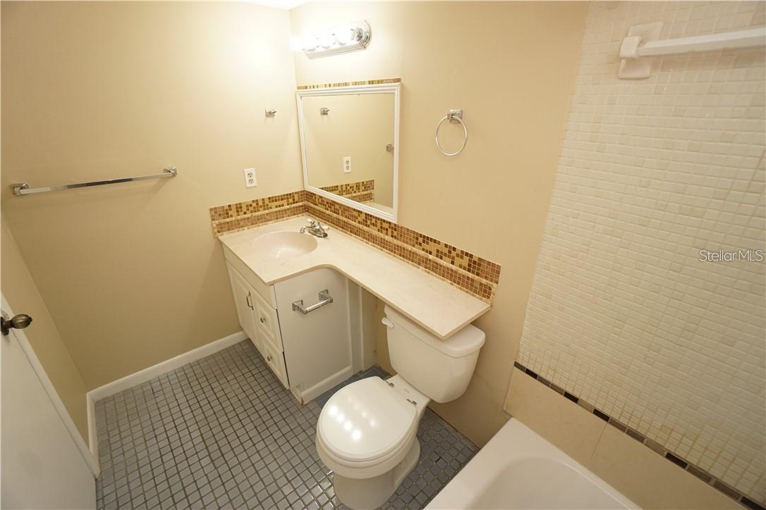 EnSuite Master Bathroom