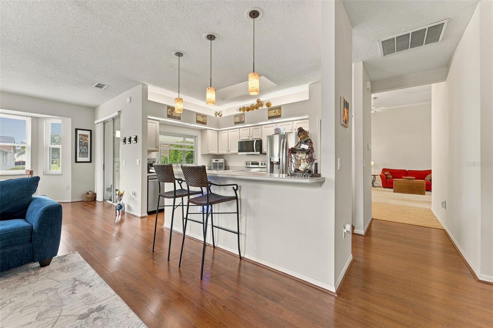 Kitchen with Breakfast Bar