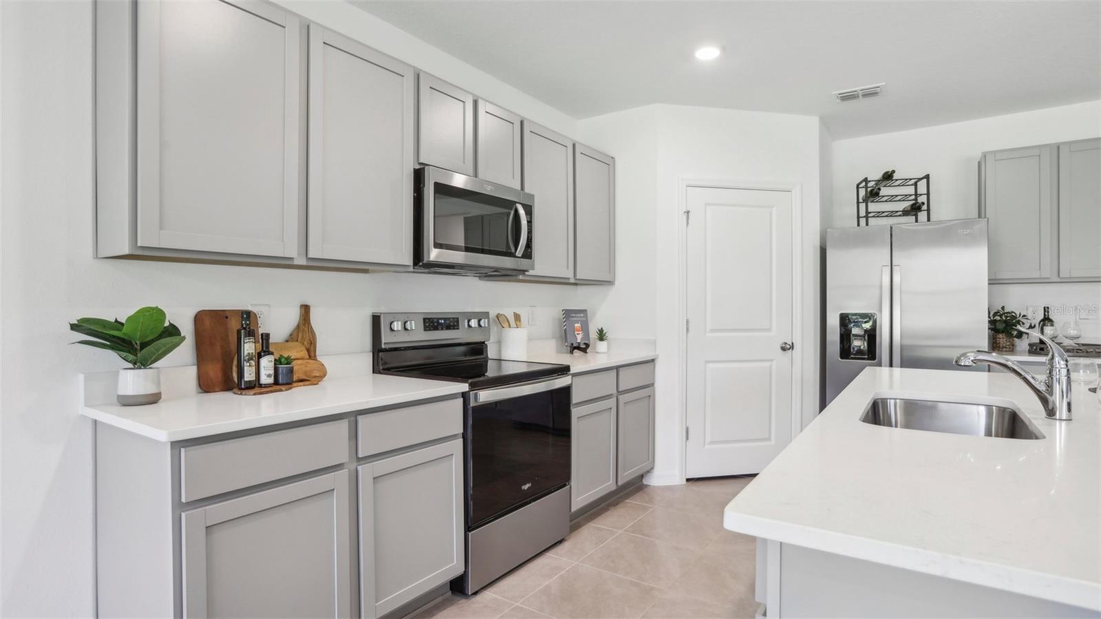 1219 12TH STREET SE, Ruskin, FL 33570