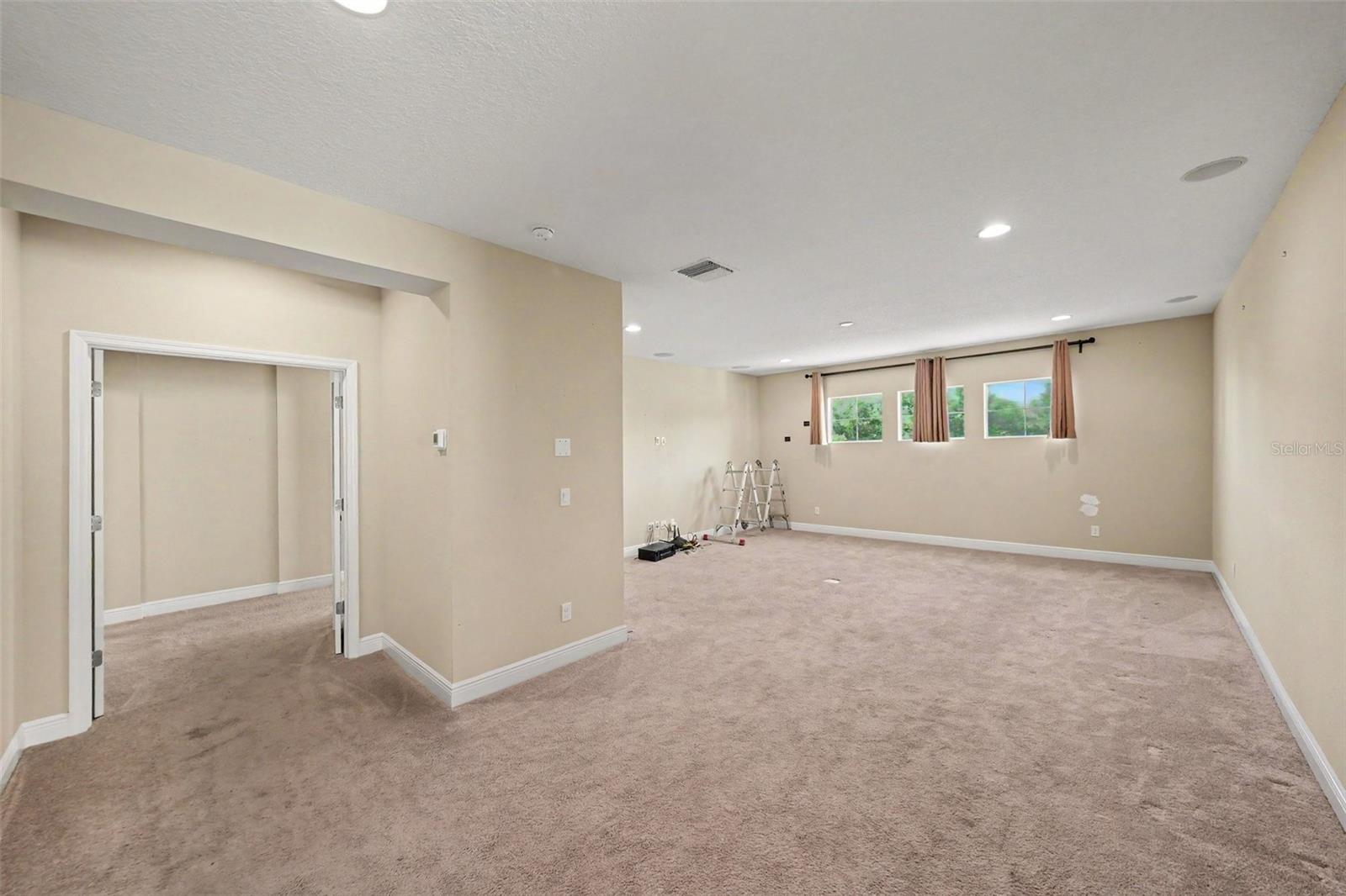 8931 CRYSTAL CREEK COURT, Land O Lakes, FL 34638