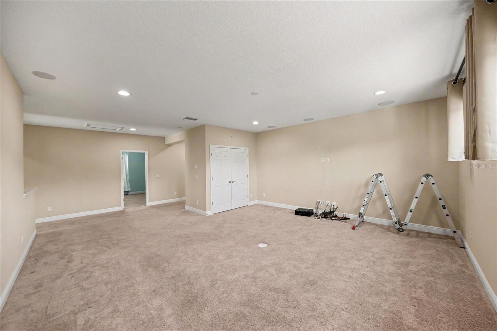 8931 CRYSTAL CREEK COURT, Land O Lakes, FL 34638